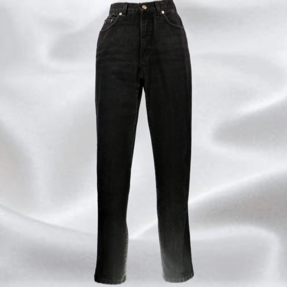 LONDONJEAN Black Relax Low to Mid-Rise Fit Jean in Size 8